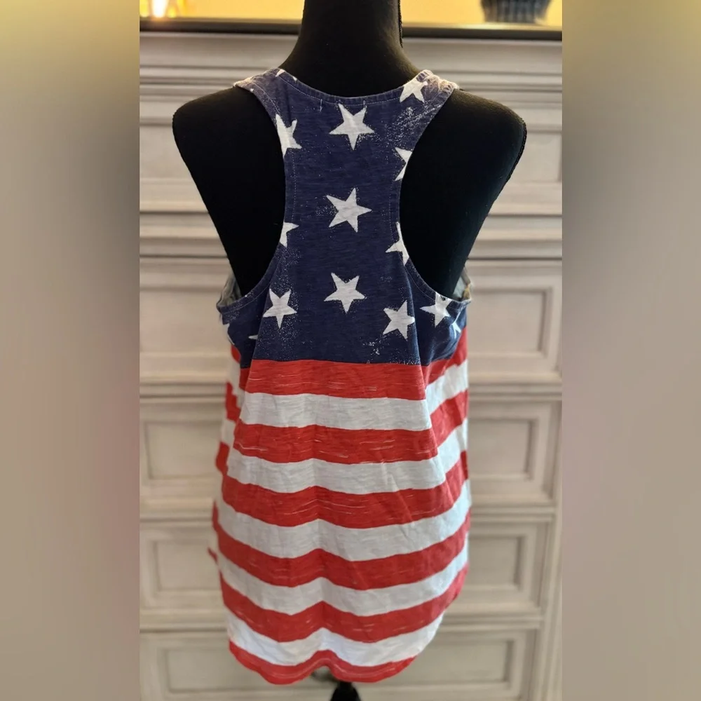 NWOT Old Navy American Flag - Stars and Stripes Tank Top - Large - Picture 4 of 5